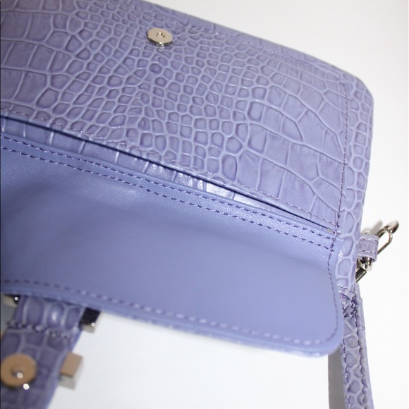 ๐3/20$5/25๐NWOT EXPRESS PURPLE FAUX ALLIGATOR LEATHER WRISTLET CLUTCH - Picture 12 of 16